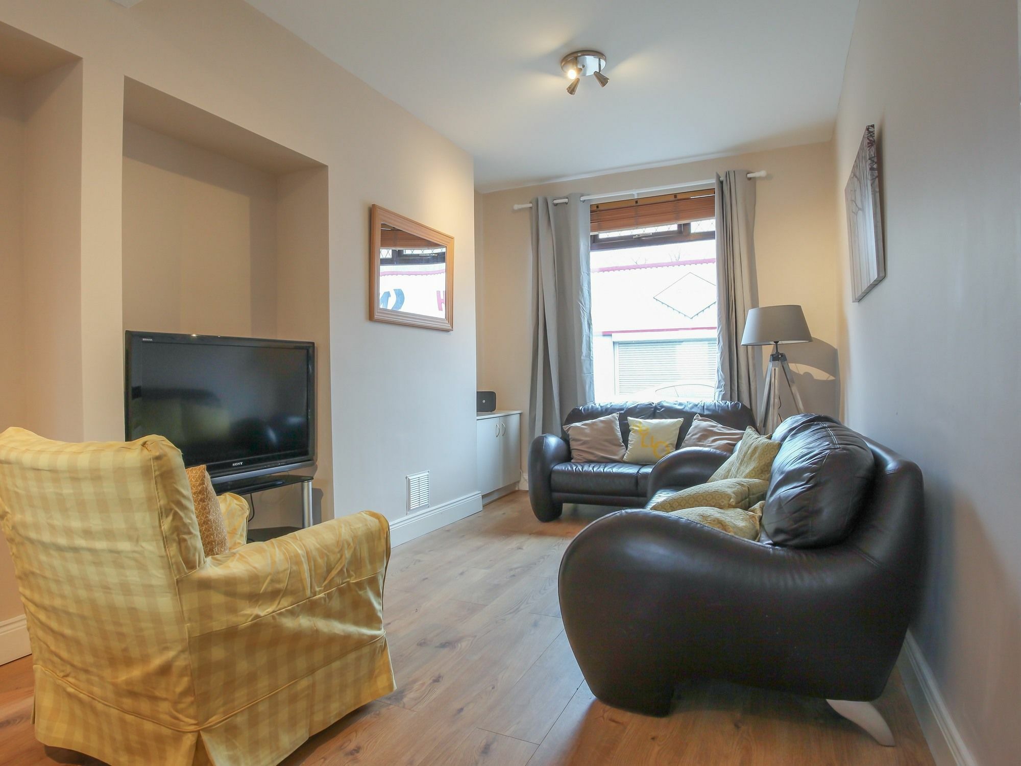 Kingston Serviced Accommodation - Donegall Avenue Belfast Exterior foto